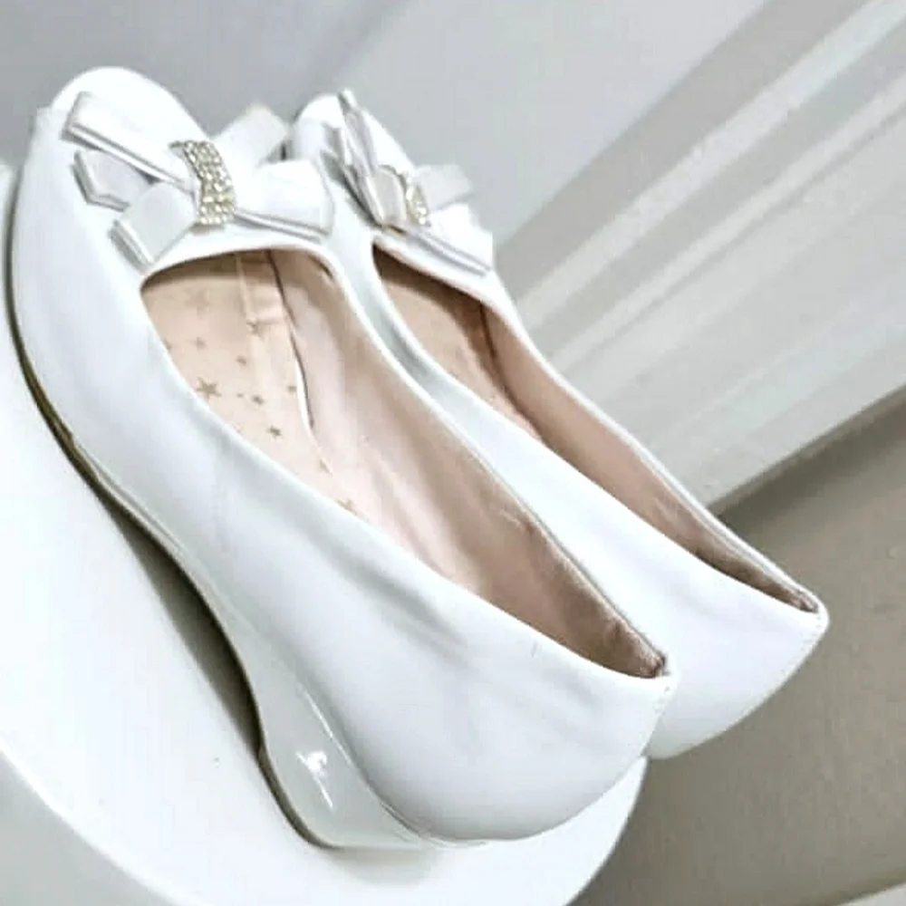 Open Toe Wedge Heels Girls Off white Satin Bow Shoe Size 3🌴✌️